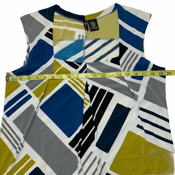 MULTICOLORED Geometric Sleeveless Square Neck Top - Picture 6 of 10